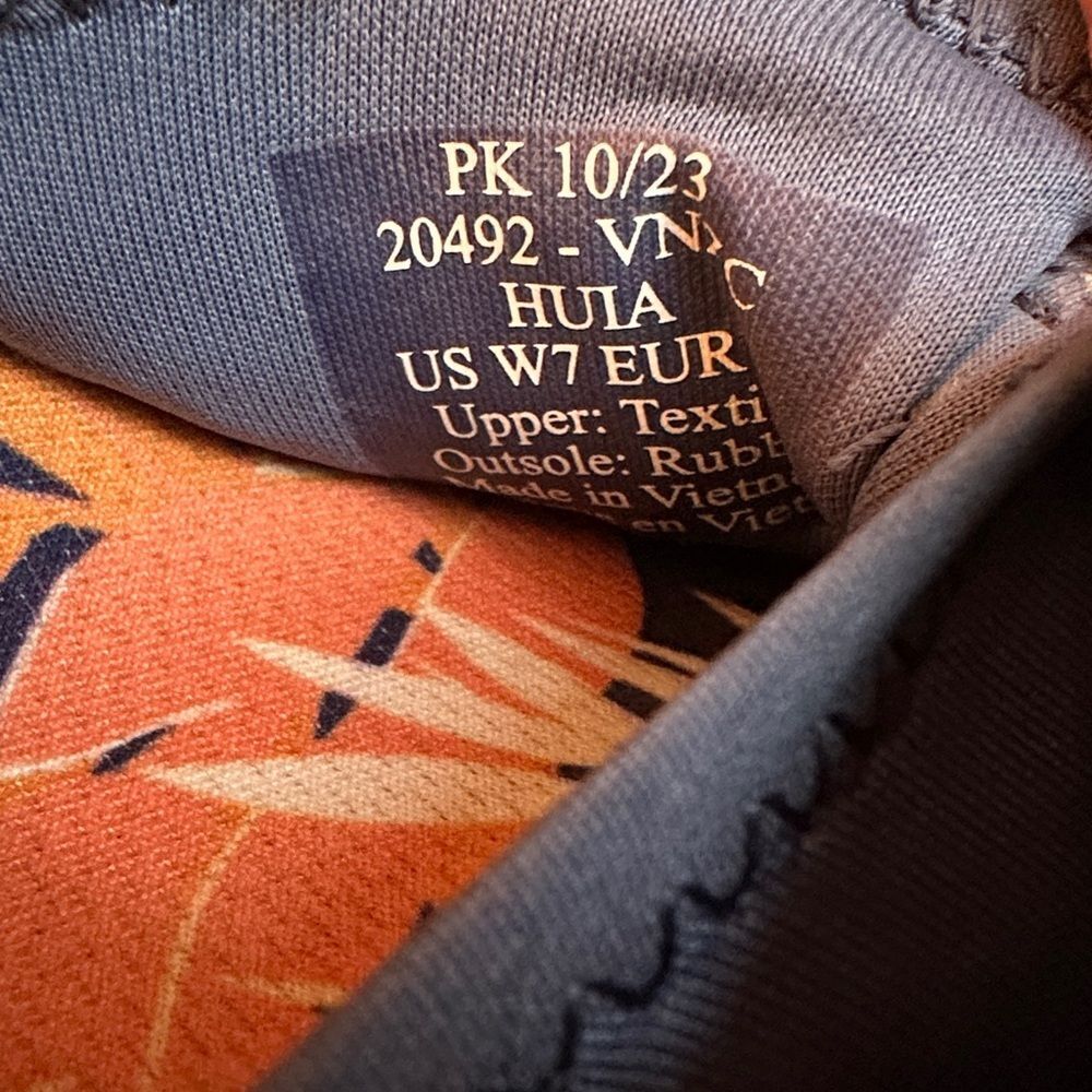 Olukai Women’s Blue and White Comfort Athletic Shoes Size 7 - Picture 7 of 7